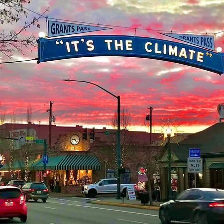 Bear Mountain - Suite 8 Grants Pass Esterno foto
