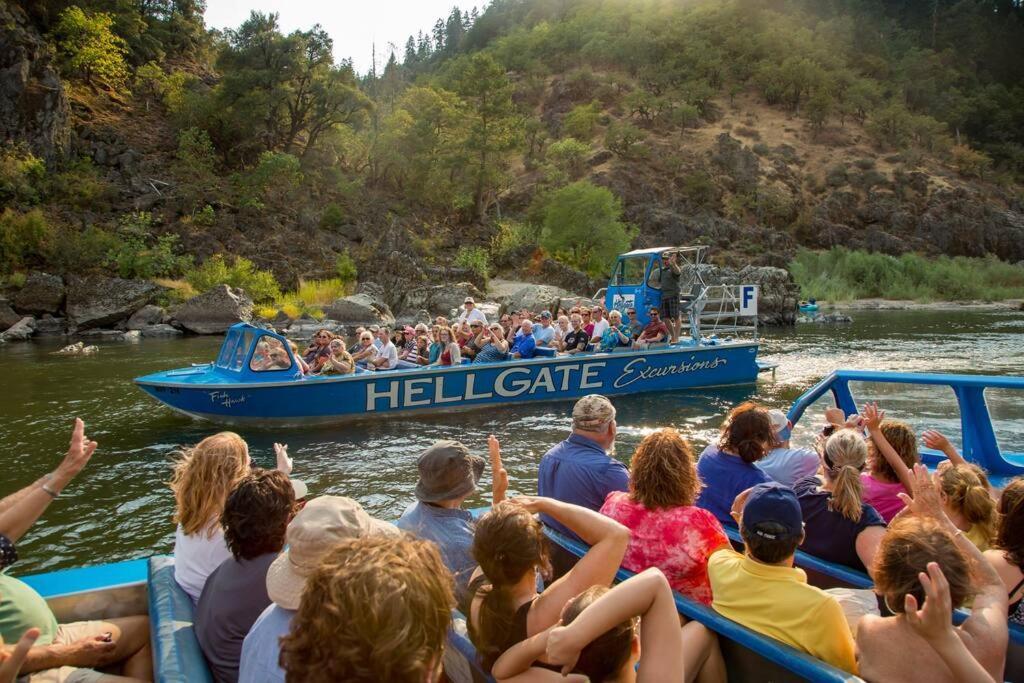 Bear Mountain - Suite 8 Grants Pass Esterno foto